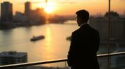 Психология принятия себя после смены работы: как справиться с переменами и найти внутренний баланс