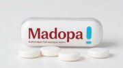 Мадопар: как работает препарат, который возвращает движение при болезни Паркинсона